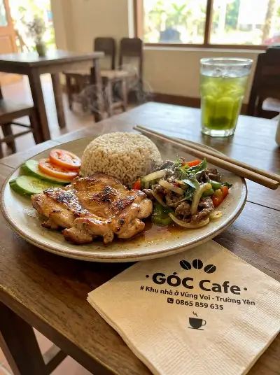 Cơm gà áp chảo bò xào